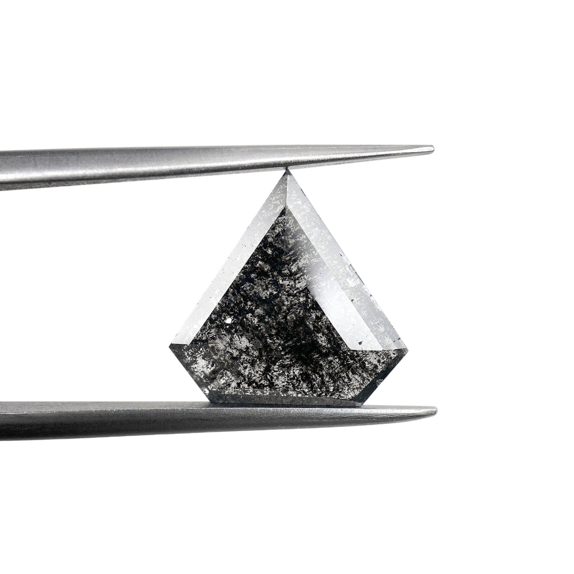 DIAMOND VAULT SALT & PEPPER DIAMOND 2.25ct | Salt & Pepper Shield Shape Rose Cut Diamond