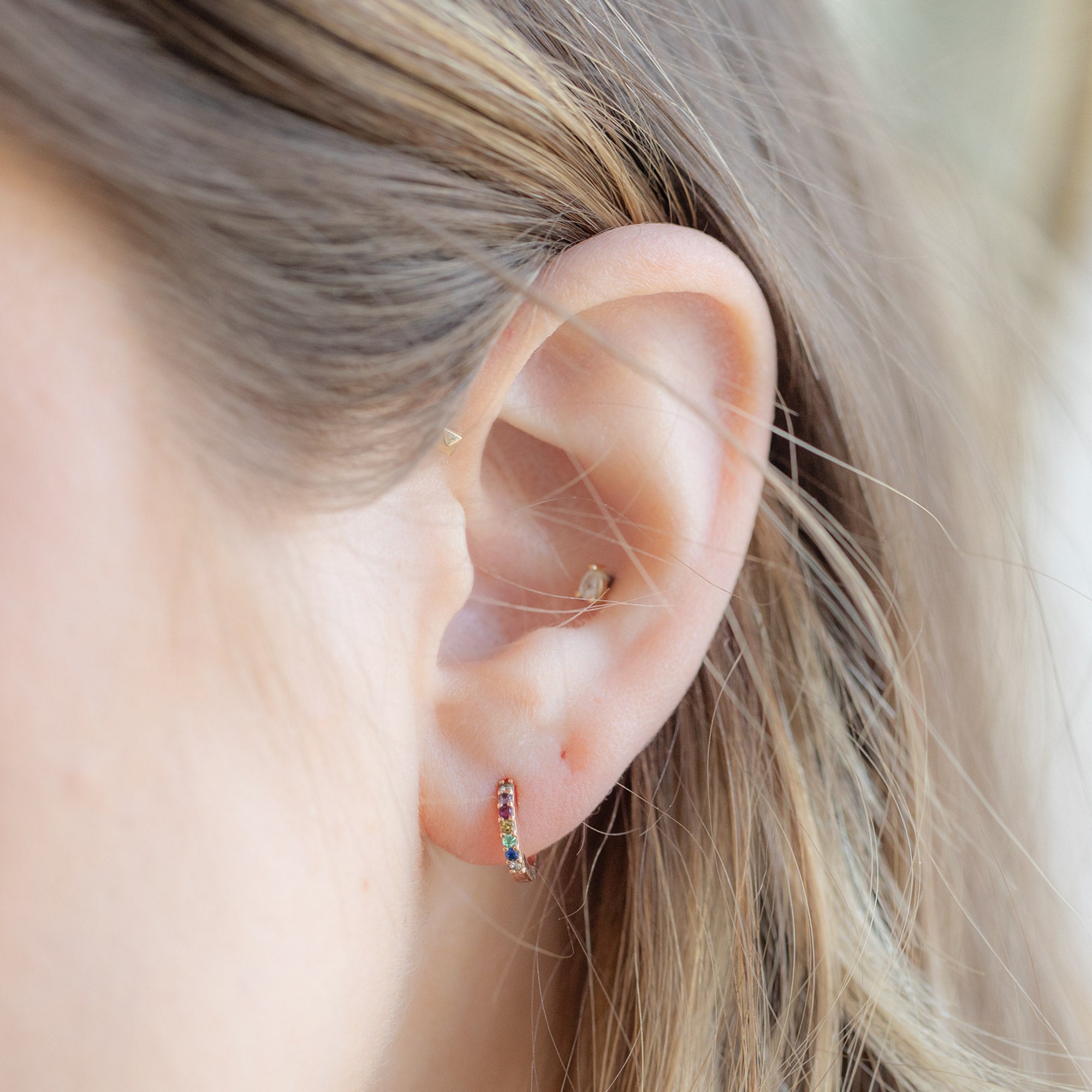 Alexis Russell Earrings The Rainbow Sapphire Pavé Huggie Hoops | Rose Gold