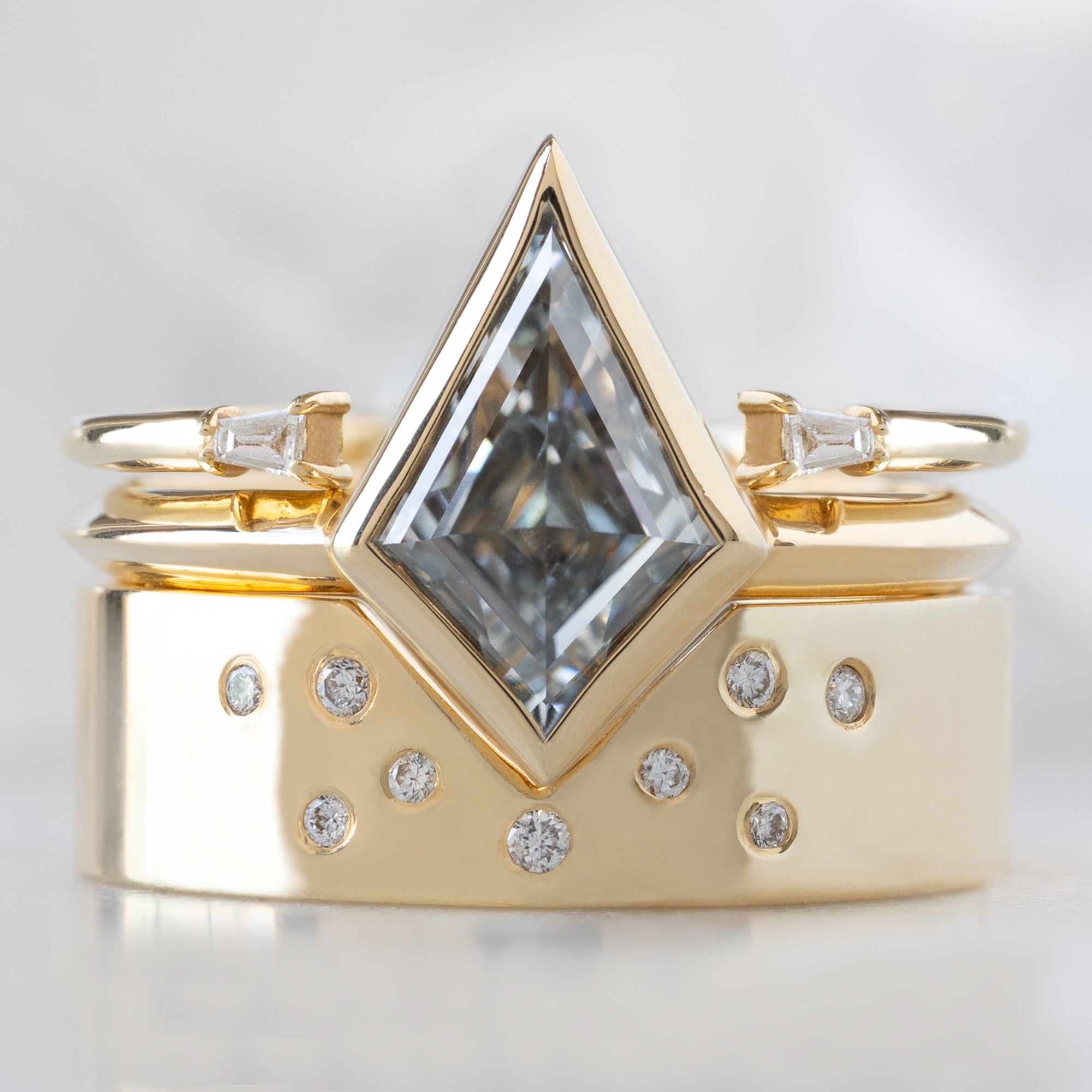 Alexis Russell Engagement Rings The Hazel Ring | 2.00ct Lab Grown White Kite Diamond in 14K Yellow Gold