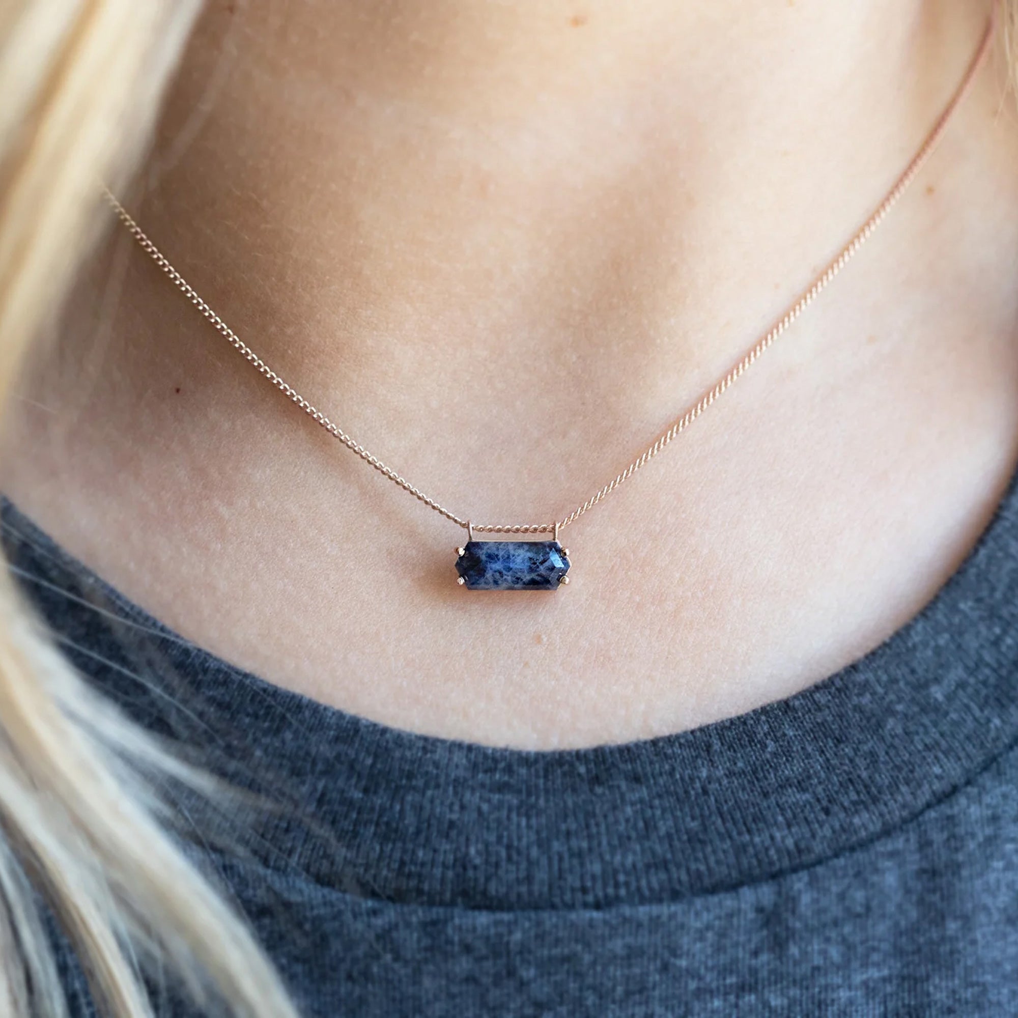 Alexis Russell Necklaces The Raw Sapphire Hexagon Necklace | Rose Gold