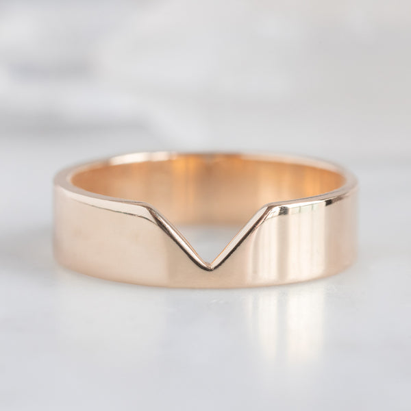 Alexis Russell  Wedding Bands The Gold Peak Wedding Band | Yellow, Rose or White Gold