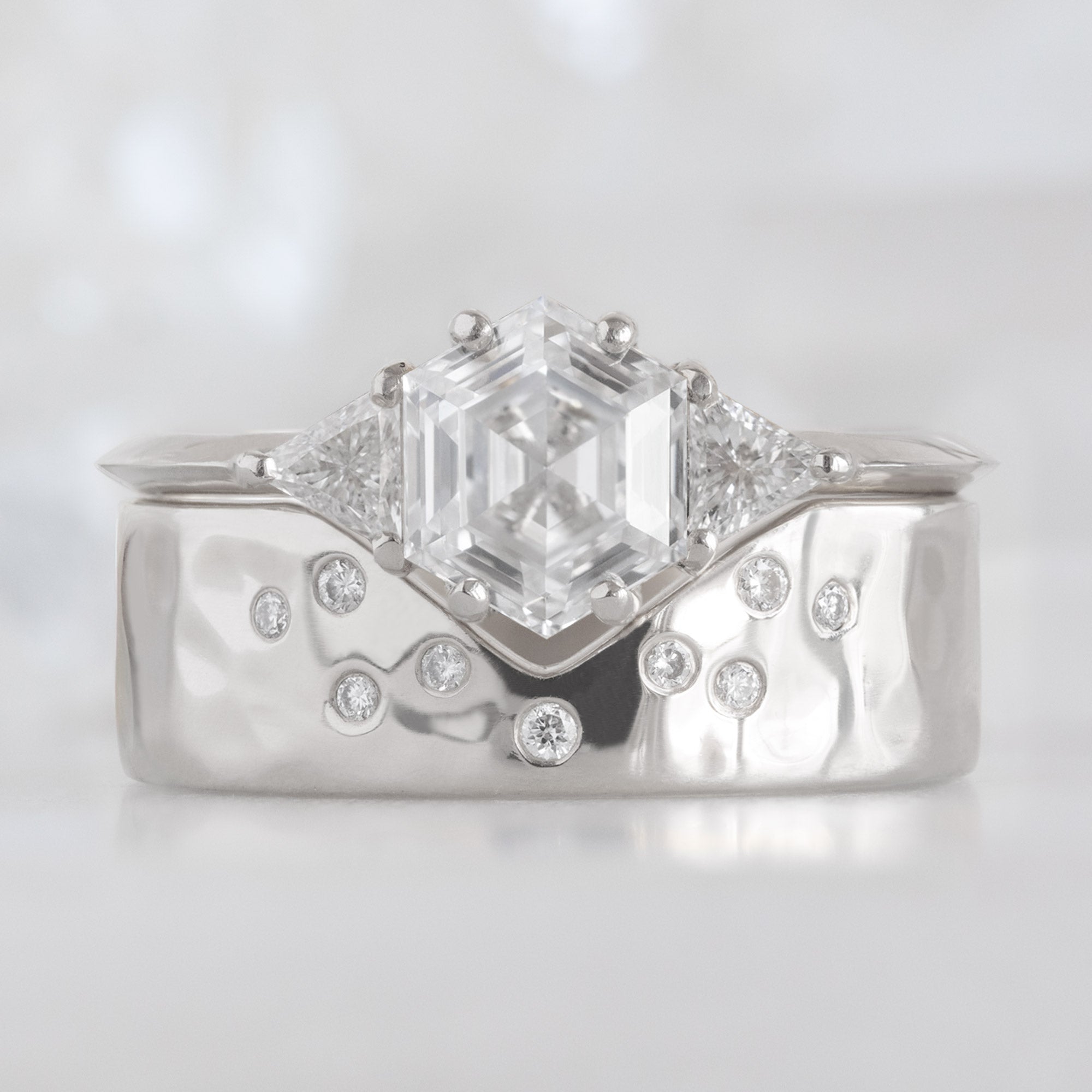 Alexis Russell Wedding Bands Constellation Peak Stacking Band | Yellow, Rose or White Gold