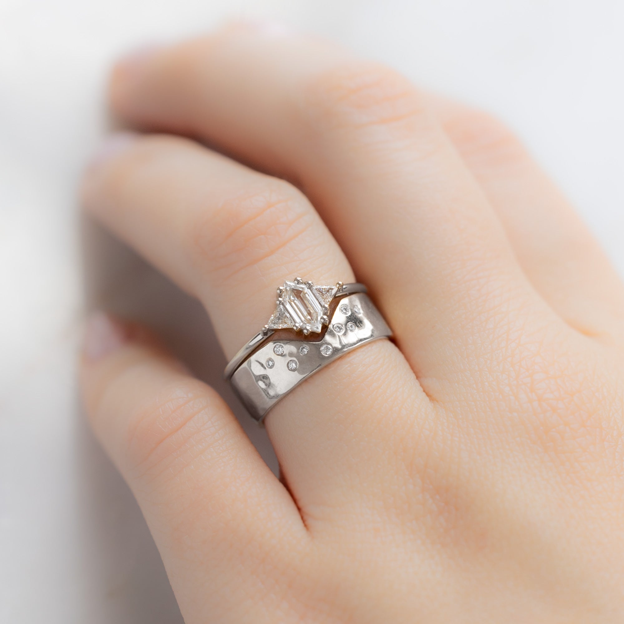 Alexis Russell Wedding Bands Constellation Peak Stacking Band | Yellow, Rose or White Gold